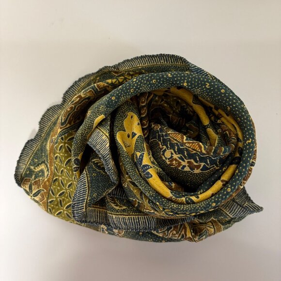 Triangle Scarf Green Yellow Batik-Inspired Print Lightweight Silky Vintage - Picture 4 of 7